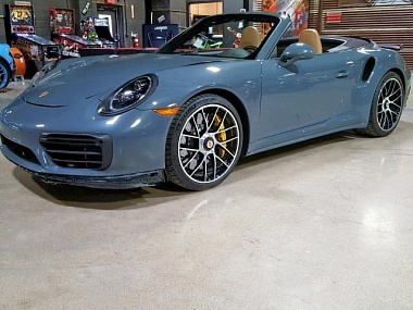 PORSCHE 911 TURBO