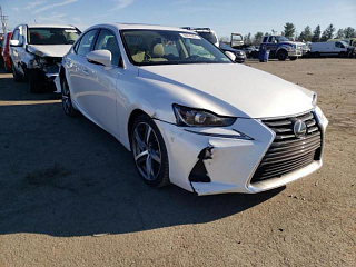 LEXUS IS 300 2019