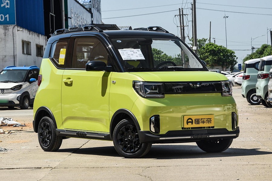 Wuling MINI EV GAMEBOY 200km Lithium Iron Phosphate Wuling MINI EV GAMEBOY 200km Lithium Iron Phosphate