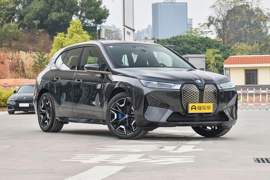 BMW iX xDrive40 BMW iX xDrive40