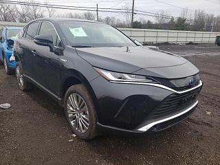 TOYOTA VENZA LE 2021