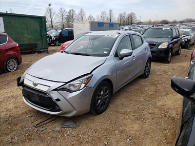 TOYOTA YARIS LE 2019