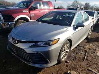 TOYOTA CAMRY LE 2021