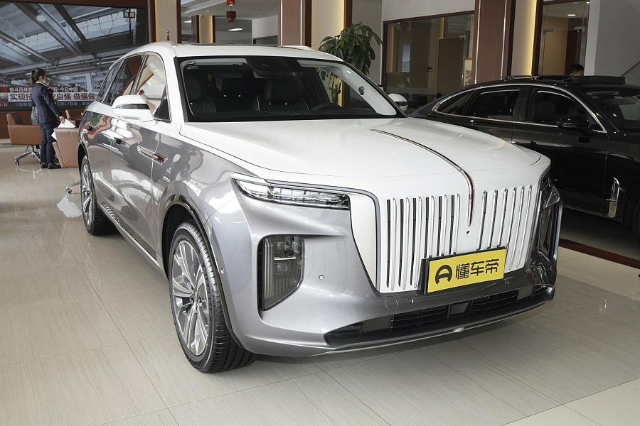 Hongqi E-HS9 Model facelift 690km Qiyue version with seven seats