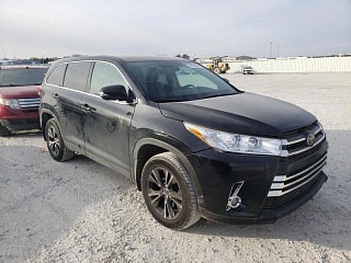 TOYOTA HIGHLANDER LE 2019